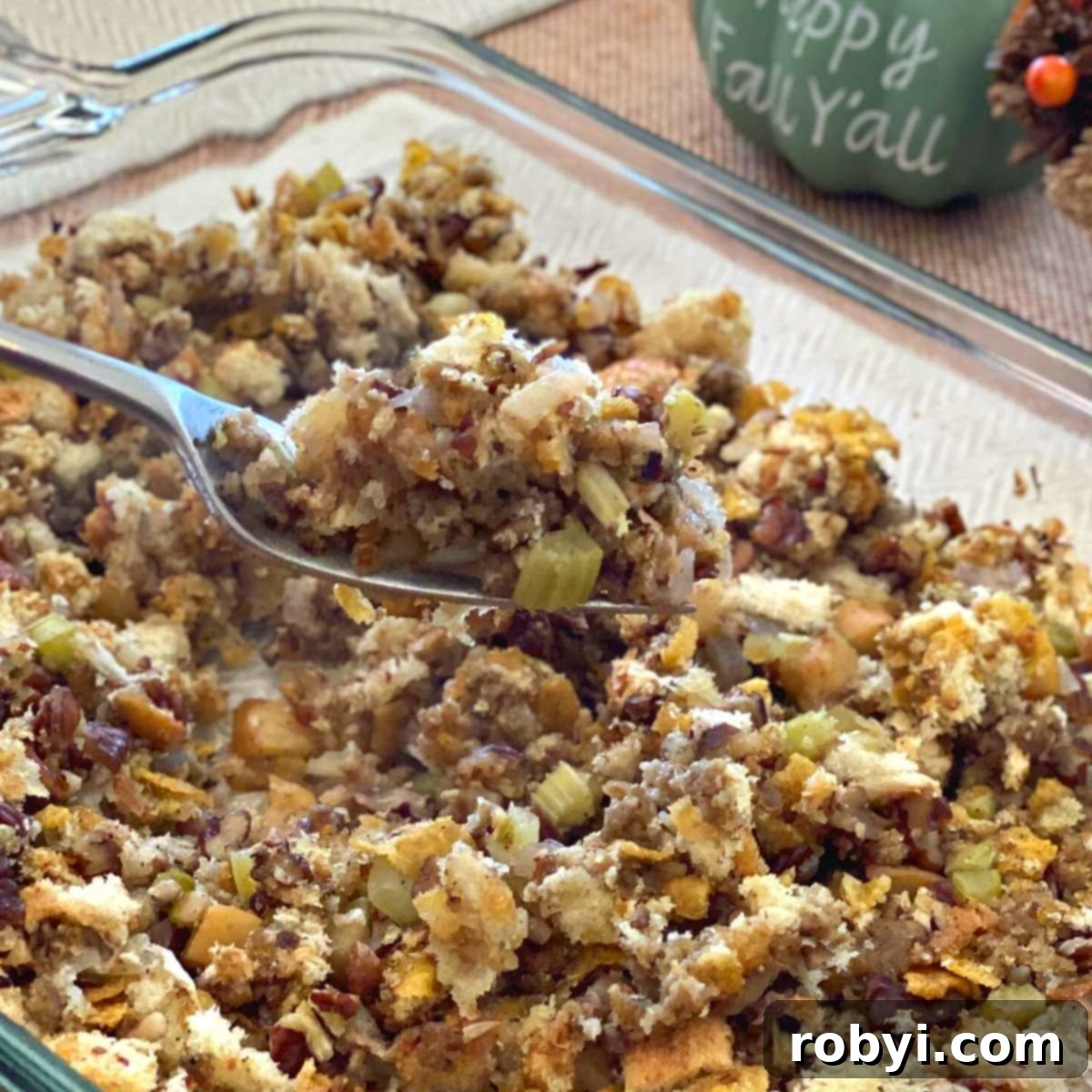 Prep-Ahead Oven Stuffing 1 featured 34917