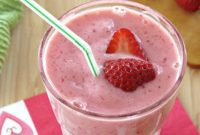 Refreshing Strawberry Yogurt Delight